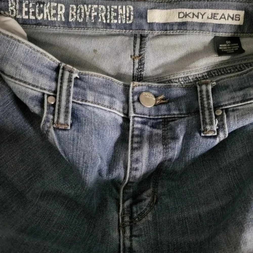 DKNY Bleeker Boyfriend Jeans Women's Size 6 Medium‎ Wash Stretch - Picture 3 of 6